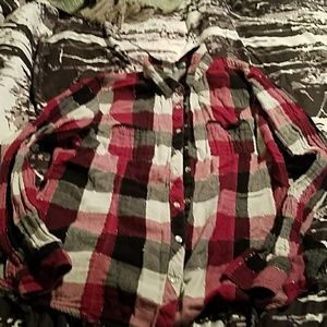 Maurices Snap front top